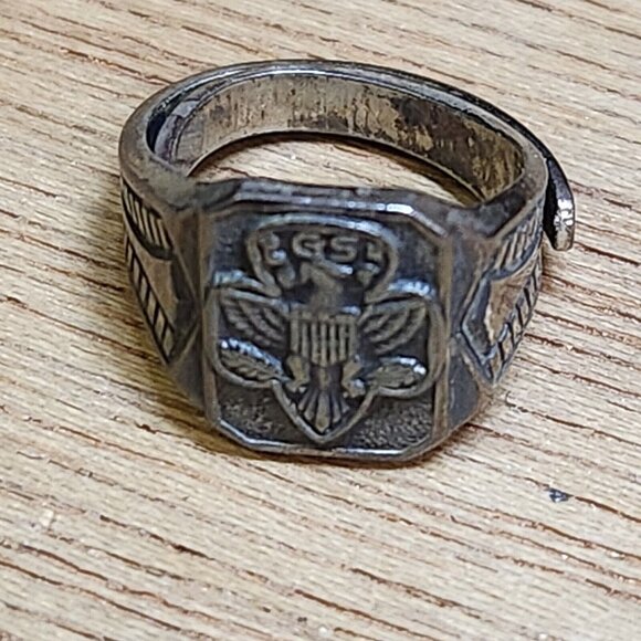 Vintage 1960s Girl Scout Trefoil Ring Sterling Silver Adjustable - Picture 2 of 7